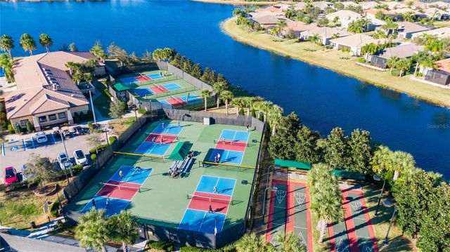 4915 SIENNA ISLES AVENUE, Wimauma, FL 33598