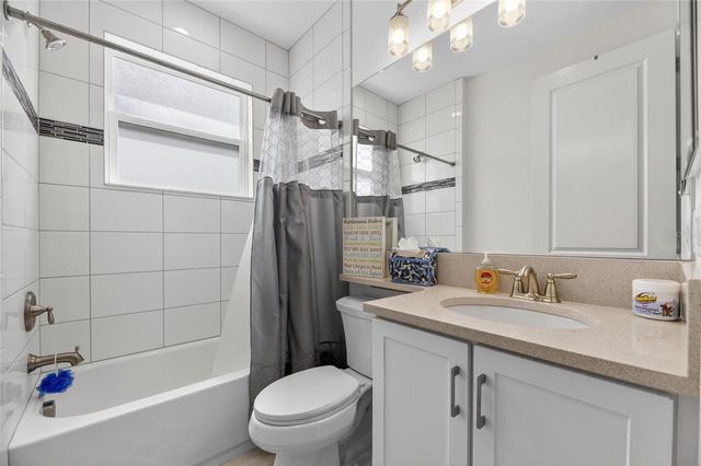 4915 SIENNA ISLES AVENUE, Wimauma, FL 33598