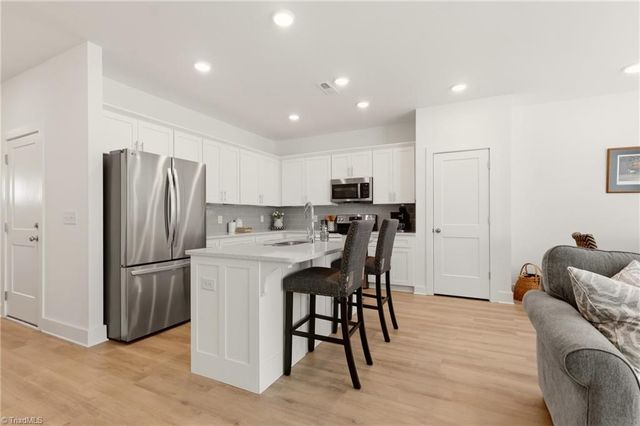 917 Cannon Crossing Circle, Greensboro, NC 27410