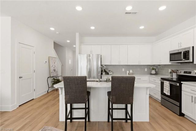 917 Cannon Crossing Circle, Greensboro, NC 27410