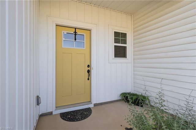 917 Cannon Crossing Circle, Greensboro, NC 27410
