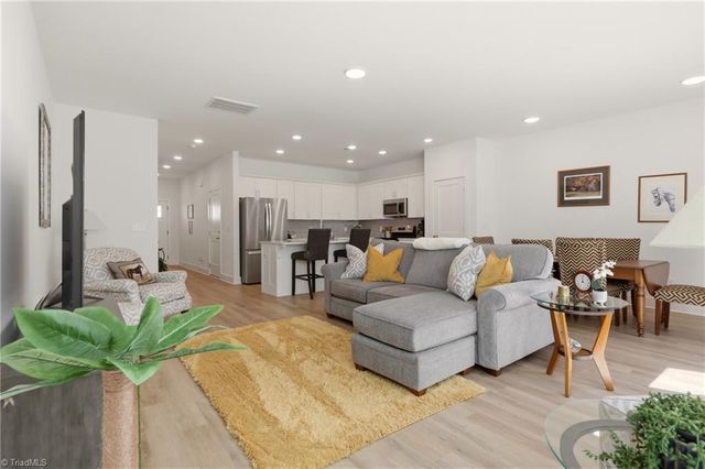 917 Cannon Crossing Circle, Greensboro, NC 27410