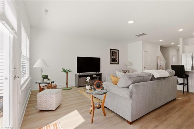 917 Cannon Crossing Circle, Greensboro, NC 27410