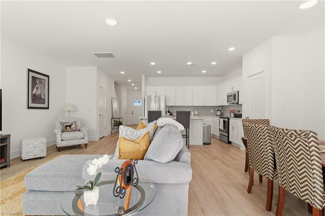 917 Cannon Crossing Circle, Greensboro, NC 27410