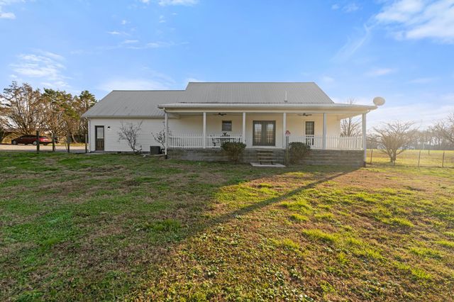 954 Newt Vanattia Rd, Hillsboro, TN 37342