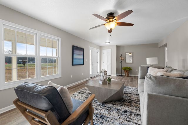 954 Newt Vanattia Rd, Hillsboro, TN 37342