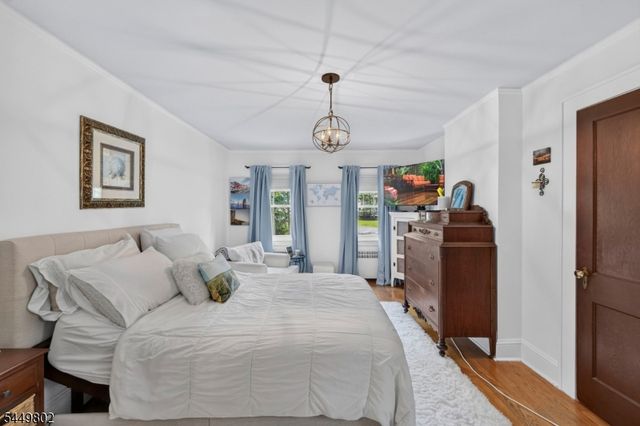 21 Crossbrook Rd, Livingston Twp., NJ 07039