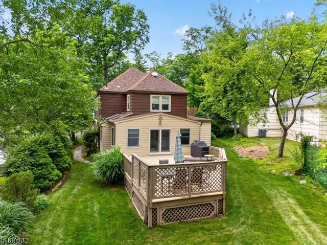 21 Crossbrook Rd, Livingston Twp., NJ 07039