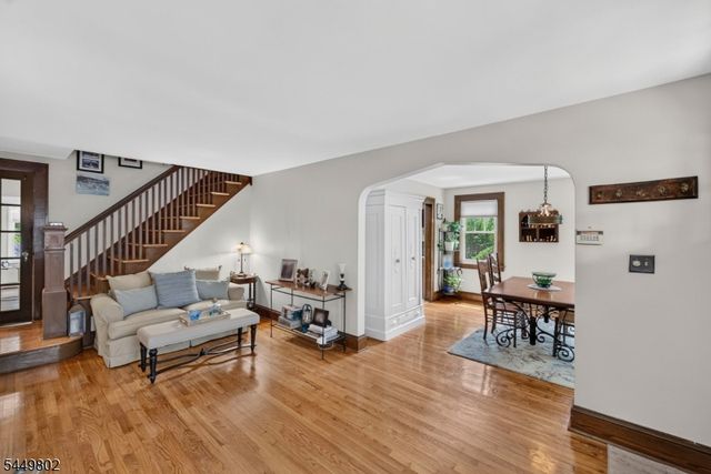 21 Crossbrook Rd, Livingston Twp., NJ 07039
