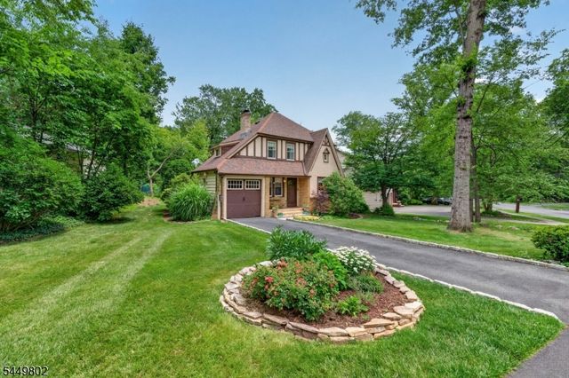 21 Crossbrook Rd, Livingston Twp., NJ 07039