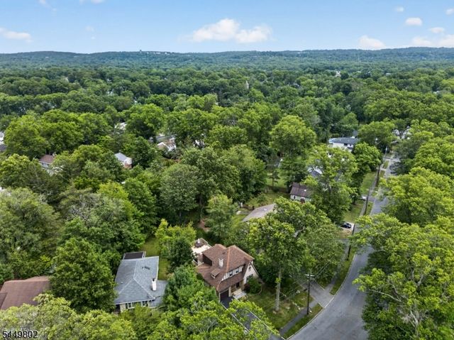 21 Crossbrook Rd, Livingston Twp., NJ 07039