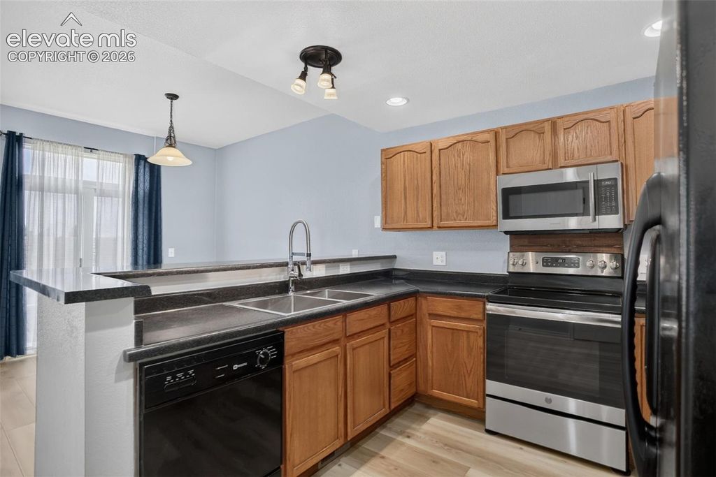 6647 Range Overlook Heights, Colorado Springs, CO 80922 — photo 4