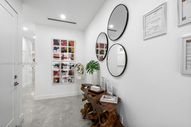 325 SW 16th St B, Fort Lauderdale, FL 33315