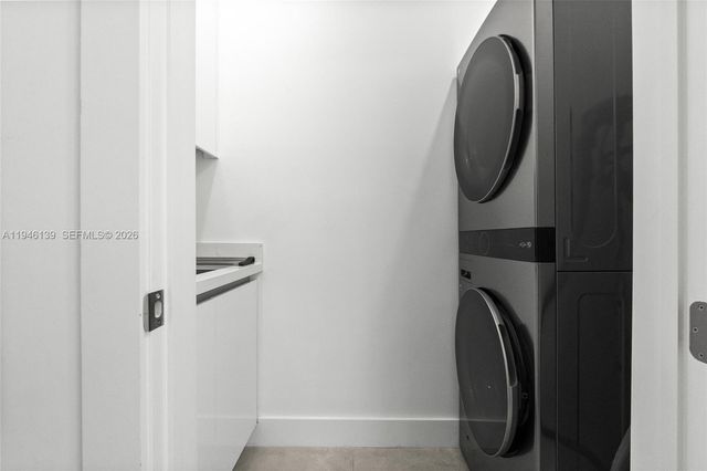 325 SW 16th St B, Fort Lauderdale, FL 33315