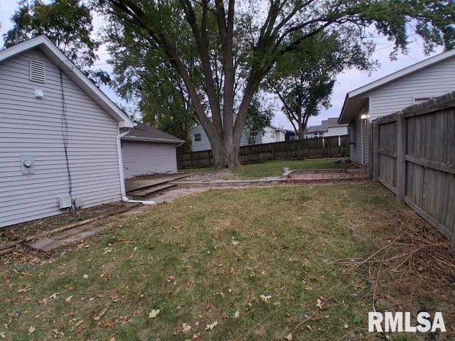 1344 W 37TH Street, Davenport, IA 52806