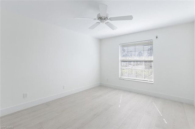 116 Fountain CIR, Naples, FL 34119