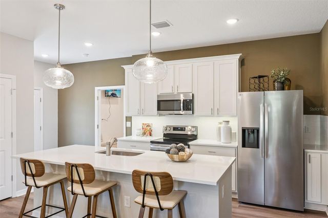 622 CEDAR ELM STREET, Eustis, FL 32726