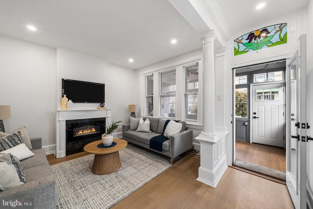 209 HARRY ST, Conshohocken, PA 19428