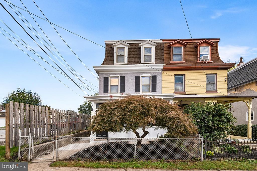 209 HARRY ST, CONSHOHOCKEN, PA 19428 — photo 2