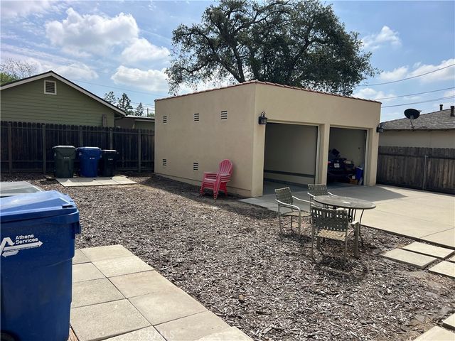 136 Poinsettia Avenue, Monrovia, CA 91016