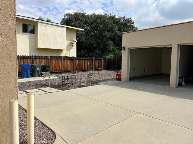 136 Poinsettia Avenue, Monrovia, CA 91016