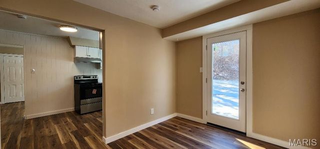 8419 Falmouth Drive, St Louis, MO 63121