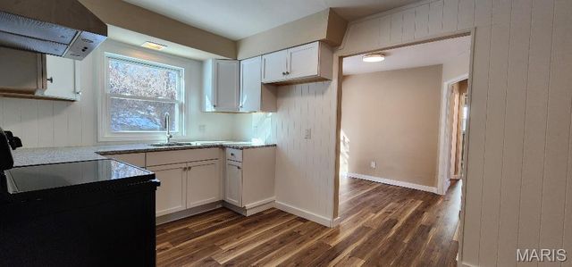 8419 Falmouth Drive, St Louis, MO 63121