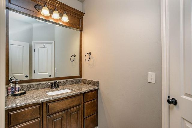 5722 E 122nd Street, Perkins, OK 74059