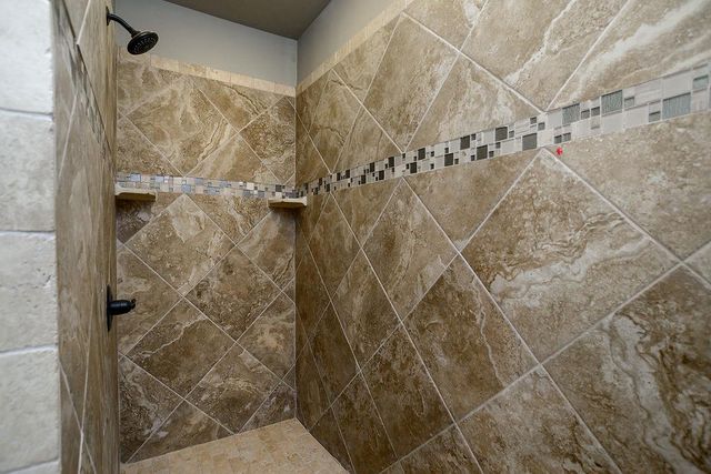 5722 E 122nd Street, Perkins, OK 74059