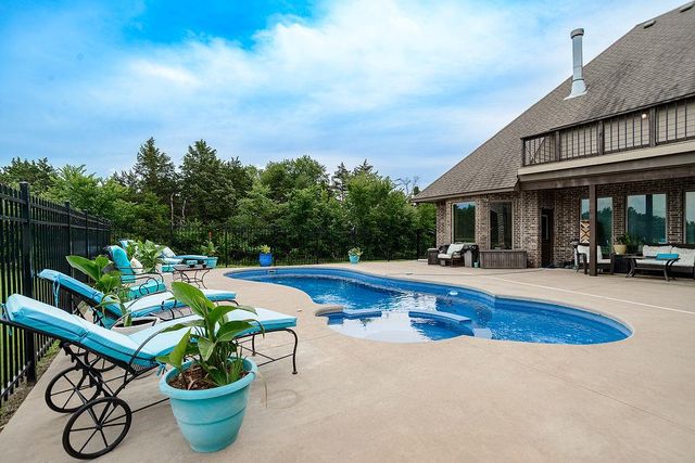 5722 E 122nd Street, Perkins, OK 74059