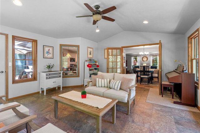 500 E EAGLE TERRACE, Green Bay, WI 54313