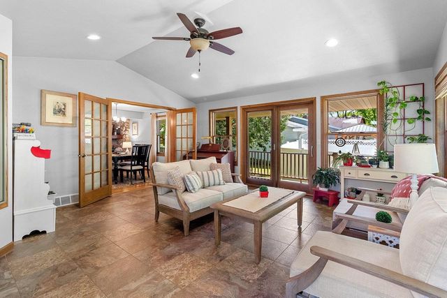 500 E EAGLE TERRACE, Green Bay, WI 54313
