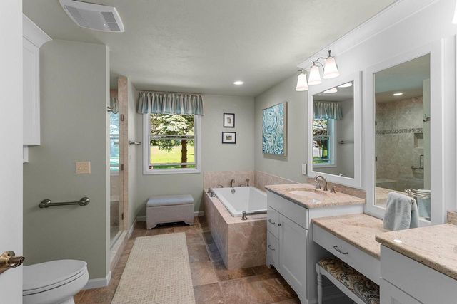 500 E EAGLE TERRACE, Green Bay, WI 54313