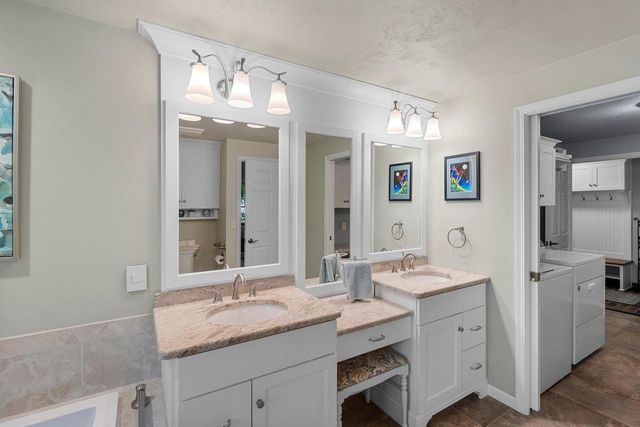 500 E EAGLE TERRACE, Green Bay, WI 54313