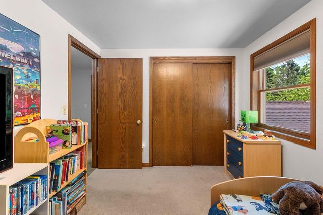 500 E EAGLE TERRACE, Green Bay, WI 54313
