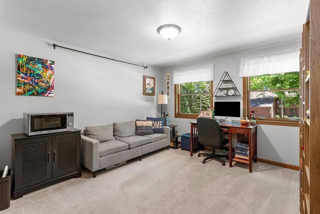 500 E EAGLE TERRACE, Green Bay, WI 54313