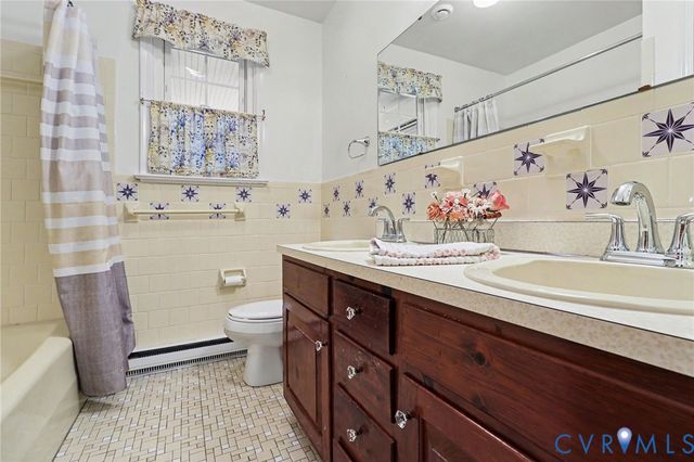 3807 Malpas Dr, Sandston, VA 23150