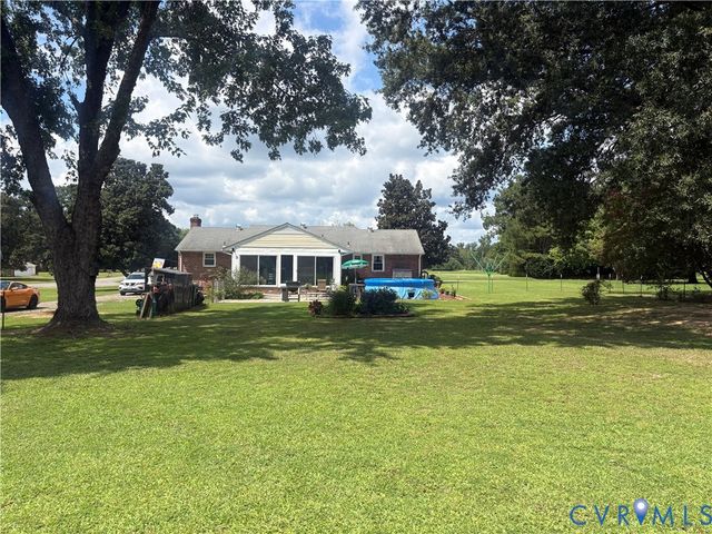 3807 Malpas Dr, Sandston, VA 23150