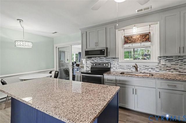 3807 Malpas Dr, Sandston, VA 23150