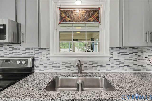 3807 Malpas Dr, Sandston, VA 23150