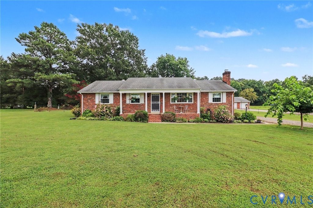 3807 Malpas Dr, Sandston, VA 23150