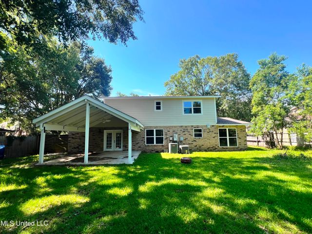 2418 Northridge Drive, Gautier, MS 39553