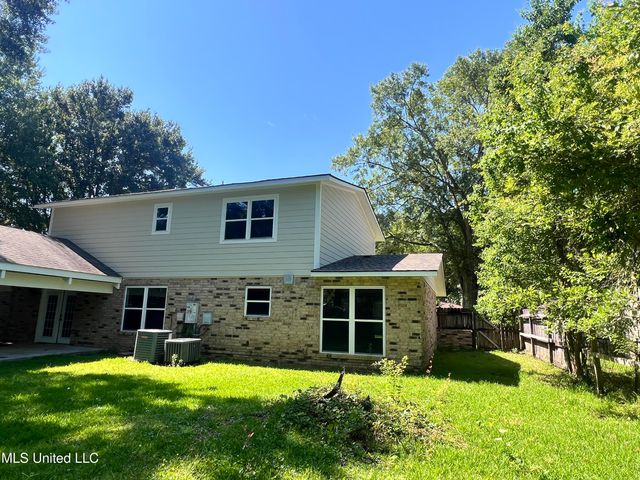 2418 Northridge Drive, Gautier, MS 39553