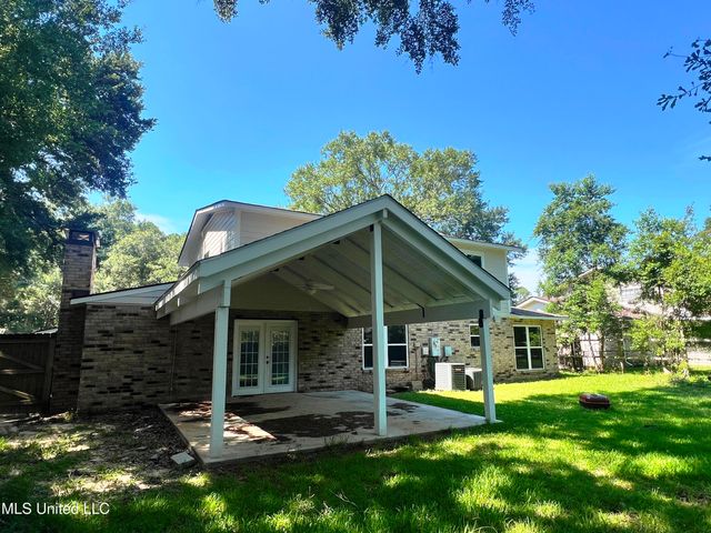 2418 Northridge Drive, Gautier, MS 39553