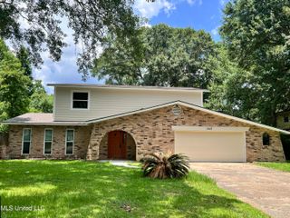 2418 Northridge Drive, Gautier, MS 39553