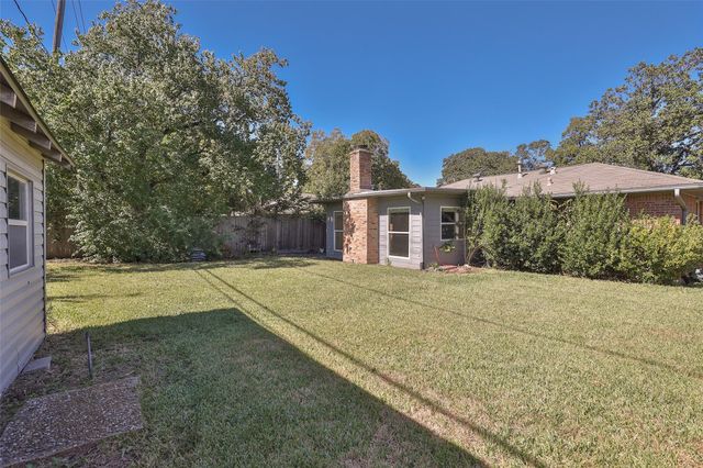 4613 Libbey Lane, Houston, TX 77092