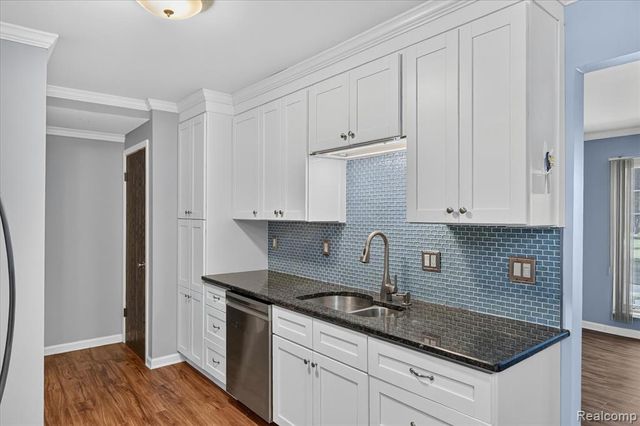 37638 Colonial Drive, Westland, MI 48185