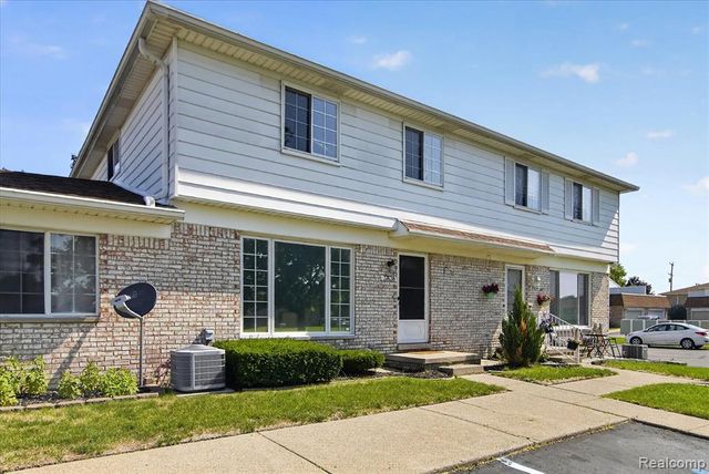 37638 Colonial Drive, Westland, MI 48185
