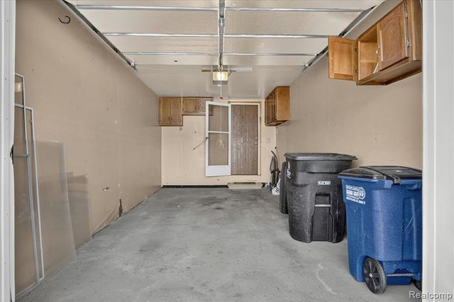 37638 Colonial Drive, Westland, MI 48185