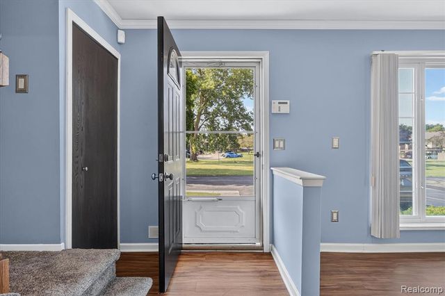 37638 Colonial Drive, Westland, MI 48185